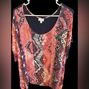 AVENUE Top Size 26/28 NWOT